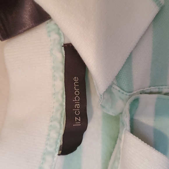 Top - Picture 2 of 3